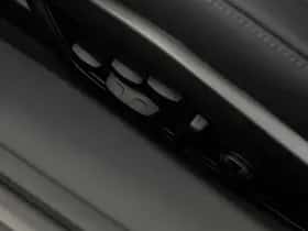 Porsche 911 (2026) thumbnail 38