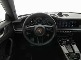 Porsche 911 (2026) thumbnail 9