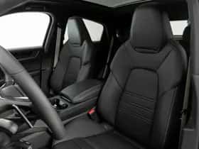 Porsche Cayenne (2026) thumbnail 4
