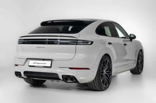 Porsche Cayenne (2026) thumbnail 2