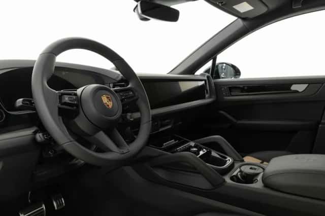 Porsche Cayenne (2026) thumbnail 3