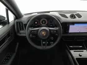 Porsche Cayenne (2026) thumbnail 9