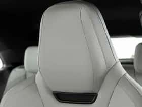 Porsche Macan (2024) thumbnail 17