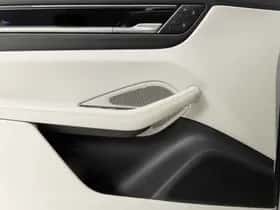 Porsche Macan (2024) thumbnail 18
