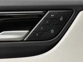 Porsche Macan (2024) thumbnail 19