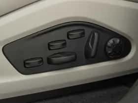 Porsche Macan (2024) thumbnail 25