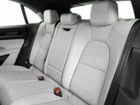 Porsche Macan (2024) thumbnail 44
