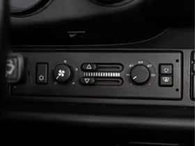 Porsche 911 (1993) thumbnail 18