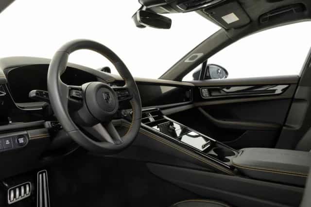 Porsche Panamera (2025) thumbnail 3