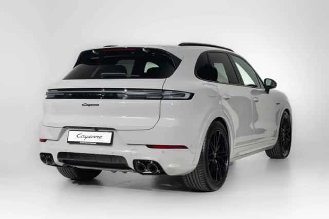 Porsche Cayenne (2026) thumbnail 2