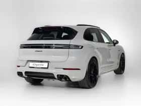 Porsche Cayenne (2026) thumbnail 2