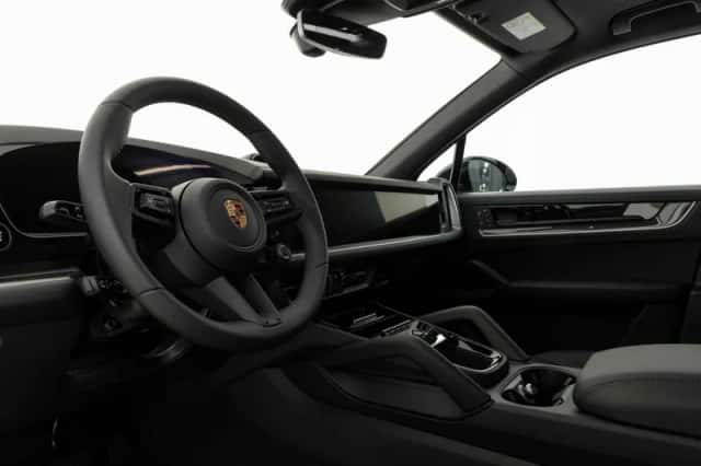 Porsche Cayenne (2026) thumbnail 3