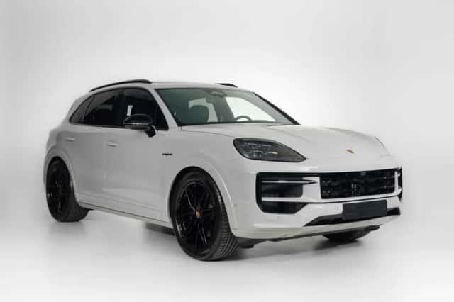 Porsche Cayenne (2026) thumbnail 5