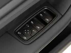 Porsche Taycan (2026) thumbnail 38