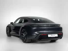 Porsche Taycan (2026) thumbnail 6
