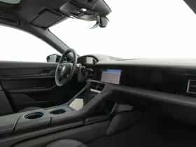 Porsche Taycan (2026) thumbnail 7