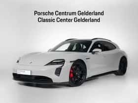 Porsche Taycan (2024)