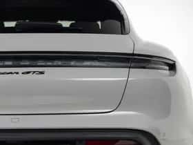 Porsche Taycan (2024) thumbnail 31