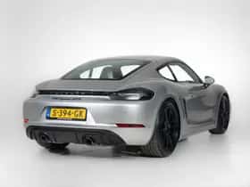 Porsche 718 (2021) thumbnail 2