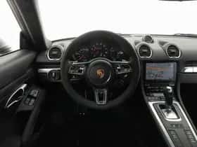 Porsche 718 (2021) thumbnail 9