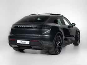 Porsche Macan (2026) thumbnail 2