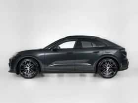 Porsche Macan (2026) thumbnail 11