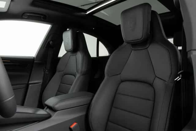 Porsche Macan (2026) thumbnail 4