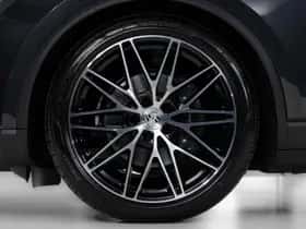 Porsche Macan (2026) thumbnail 47