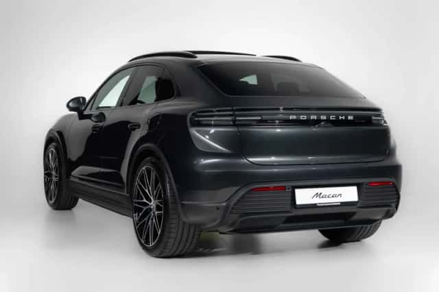 Porsche Macan (2026) thumbnail 6