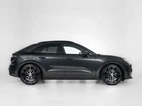 Porsche Macan (2026) thumbnail 10