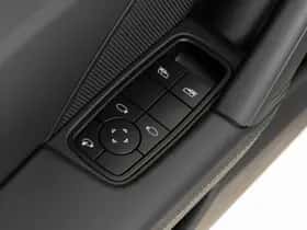 Porsche 911 (2026) thumbnail 38