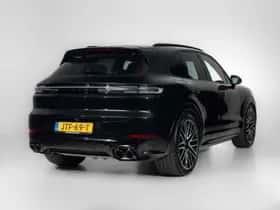 Porsche Cayenne (2026) thumbnail 2