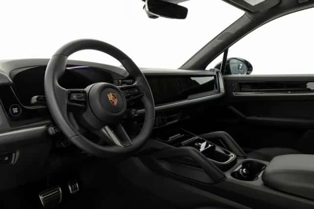 Porsche Cayenne (2026) thumbnail 3