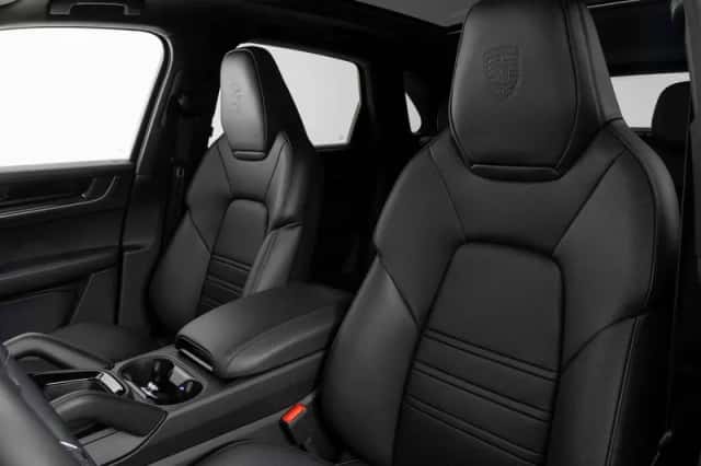 Porsche Cayenne (2026) thumbnail 4