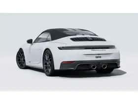Porsche 911 (2025) thumbnail 2