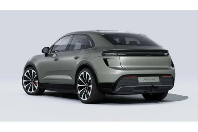 Porsche Macan (2025) thumbnail 2