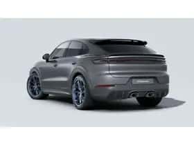 Porsche Cayenne (2024) thumbnail 2