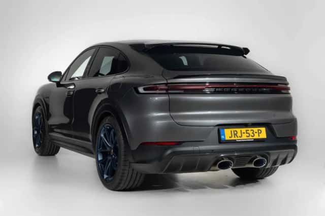 Porsche Cayenne (2024) thumbnail 6