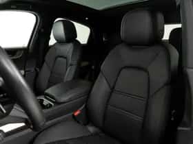 Porsche Cayenne (2025) thumbnail 4