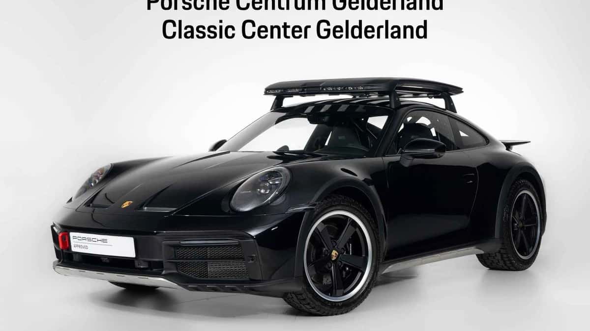 Porsche 911 (2023) — foto 1
