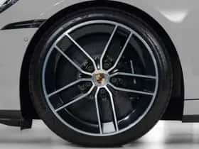 Porsche 911 (2025) thumbnail 50