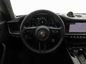 Porsche 911 (2025) thumbnail 9