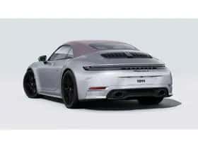 Porsche 911 (2025) thumbnail 2