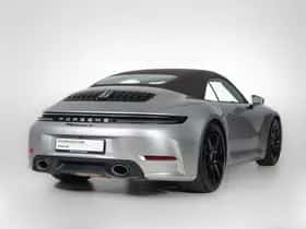 Porsche 911 (2025) thumbnail 2