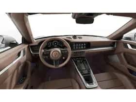 Porsche 911 (2025) thumbnail 3