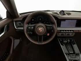 Porsche 911 (2025) thumbnail 9