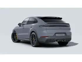 Porsche Cayenne (2025) thumbnail 2
