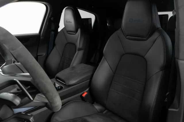 Porsche Cayenne (2025) thumbnail 4