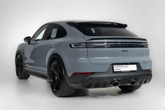 Porsche Cayenne (2025) thumbnail 6