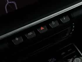 Porsche 911 (2022) thumbnail 11